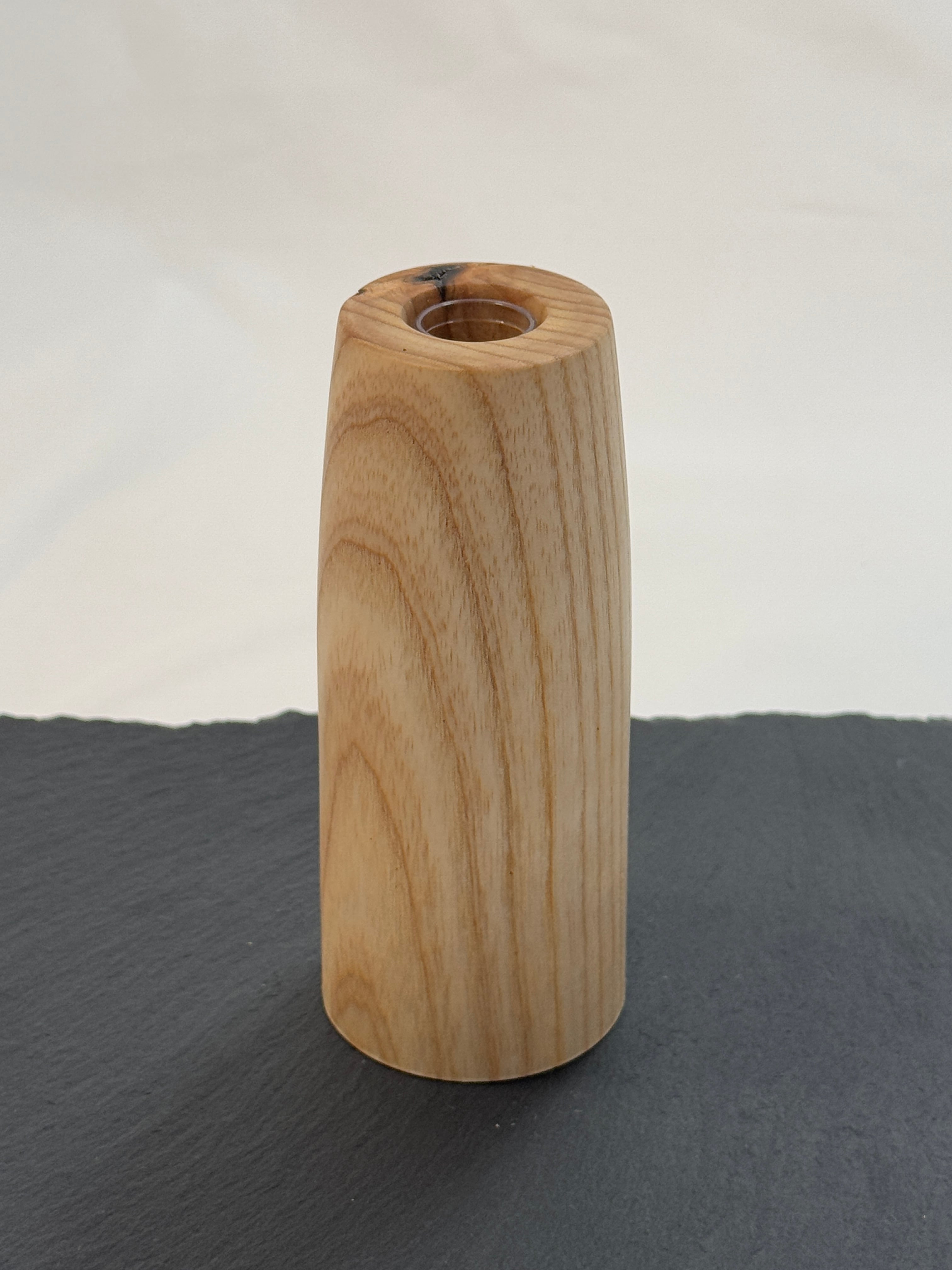 Vase aus Eschenholz – Bild 1