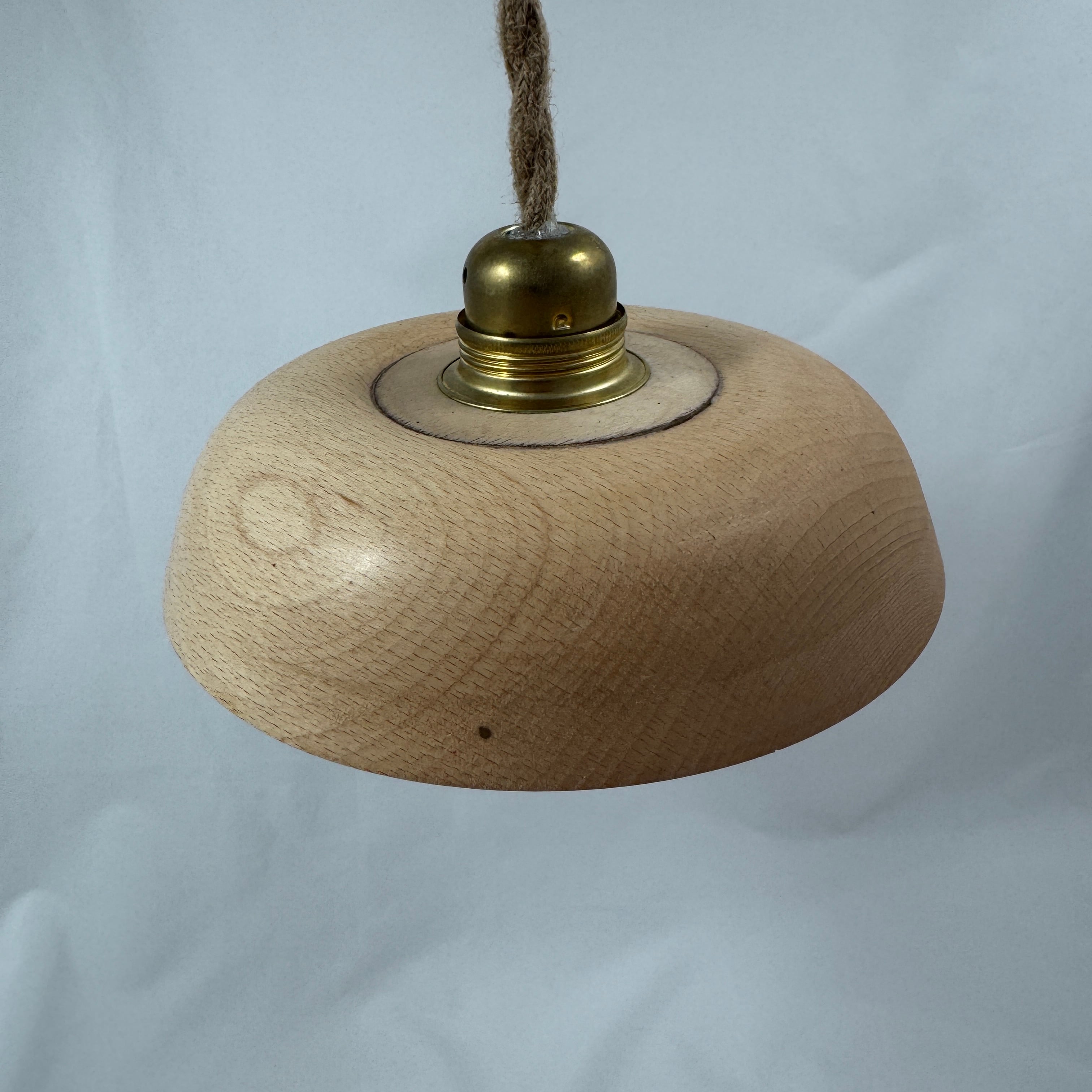 Holzlampe aus Buchenholz – Bild 1