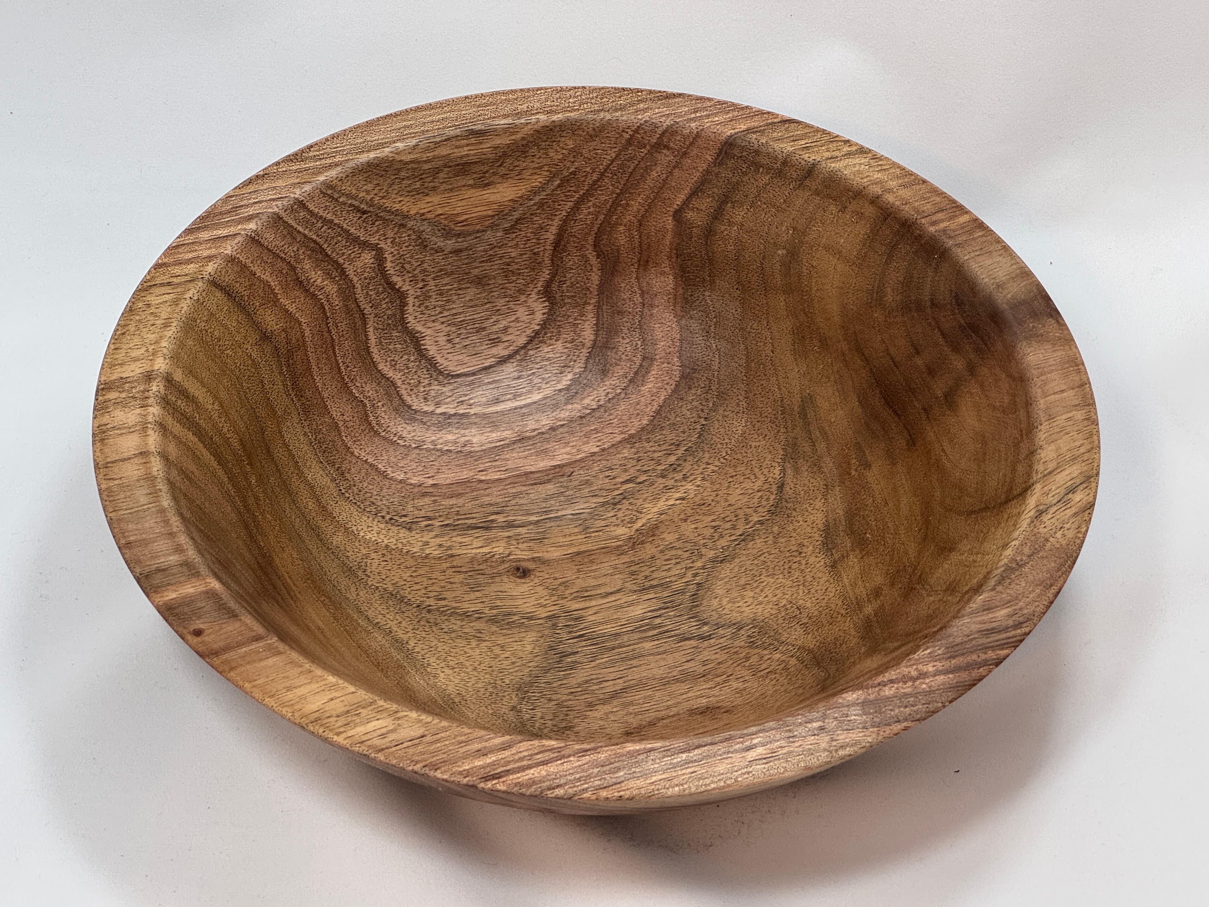 Holzschüssel aus Walnussholz