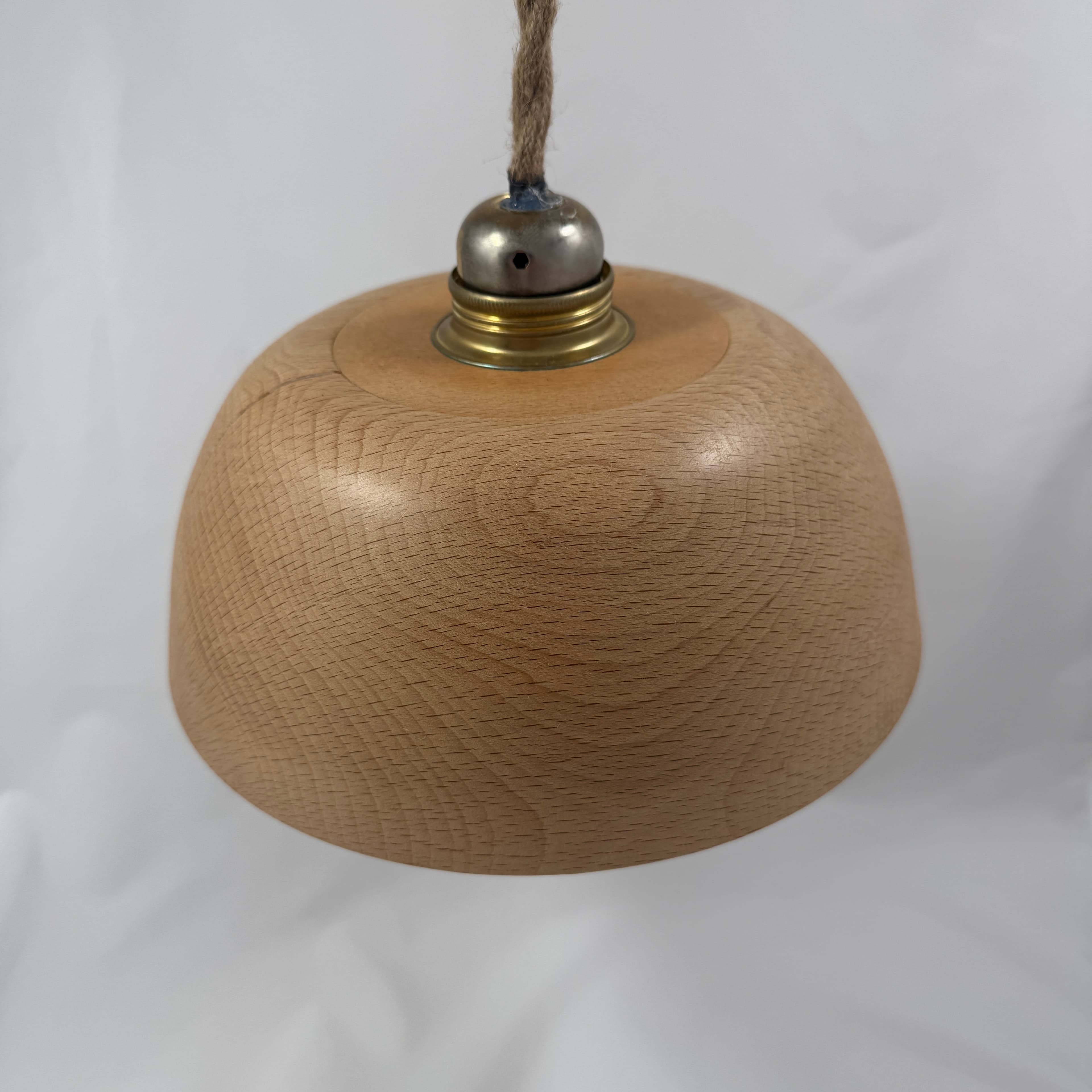 Holzlampe aus Buchenholz
