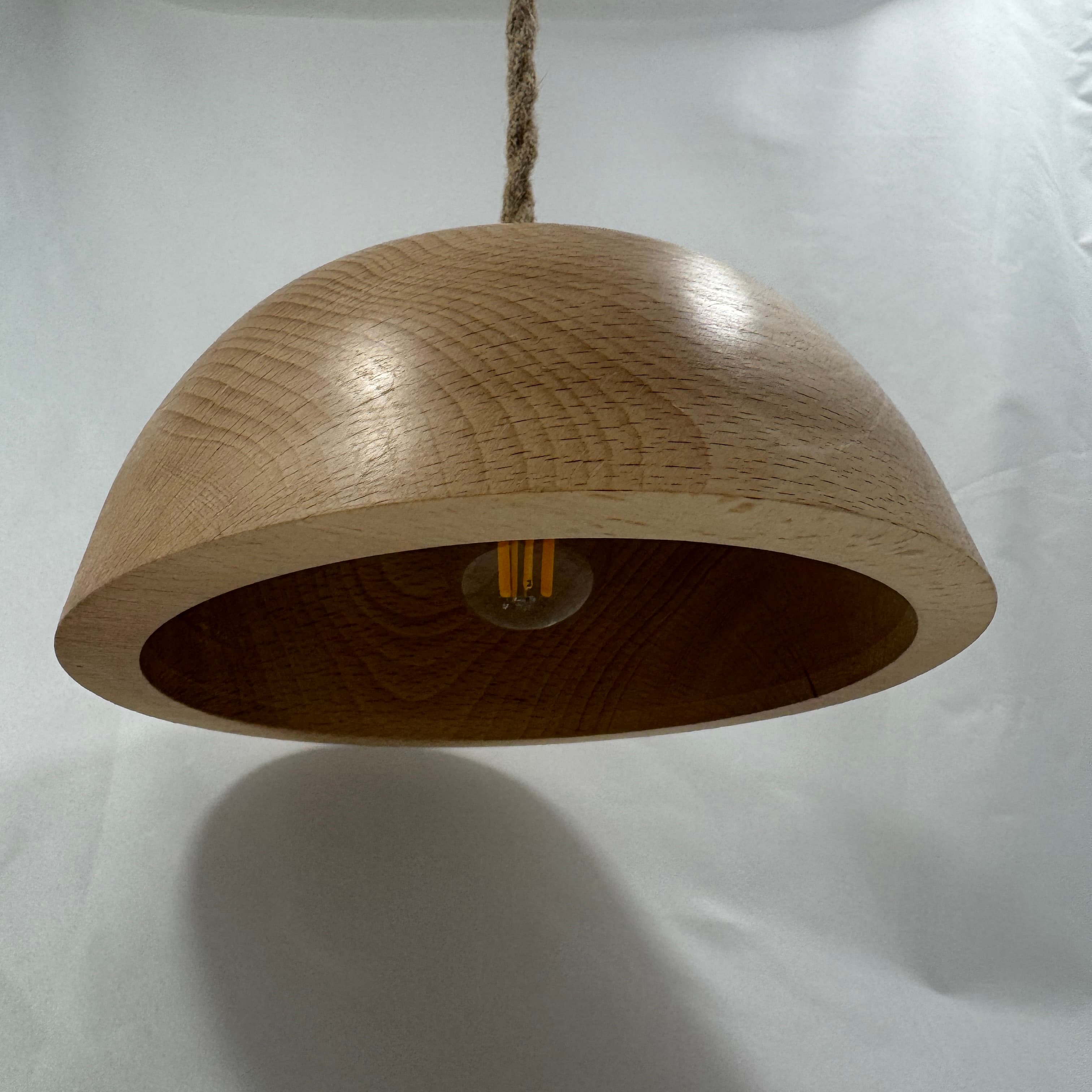 Holzlampe aus Buchenholz – Ansicht 2